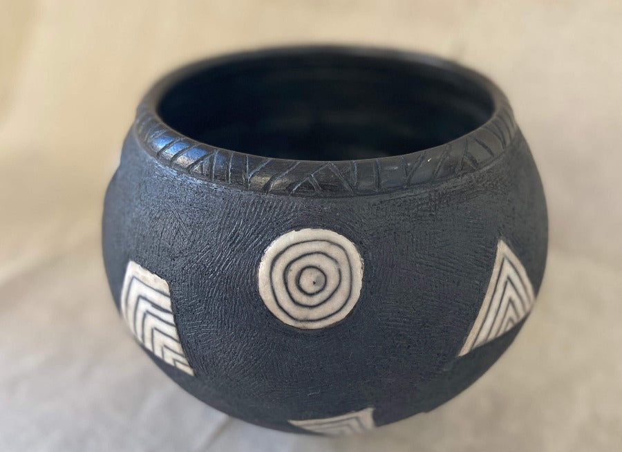 Large Round Black and White Pot by Alan Ball, a black ceramic pot . | Original ceramic sculpture for sale at The Biscuit Factory