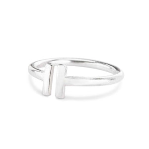 You added <b><u>Line Ring - Silver</u></b> to your cart.