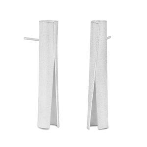 You added <b><u>Long Paper White Silver Studs</u></b> to your cart.