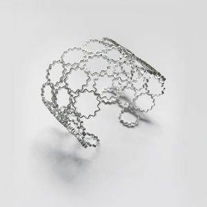 You added <b><u>Mini Onduléé Cuff</u></b> to your cart.