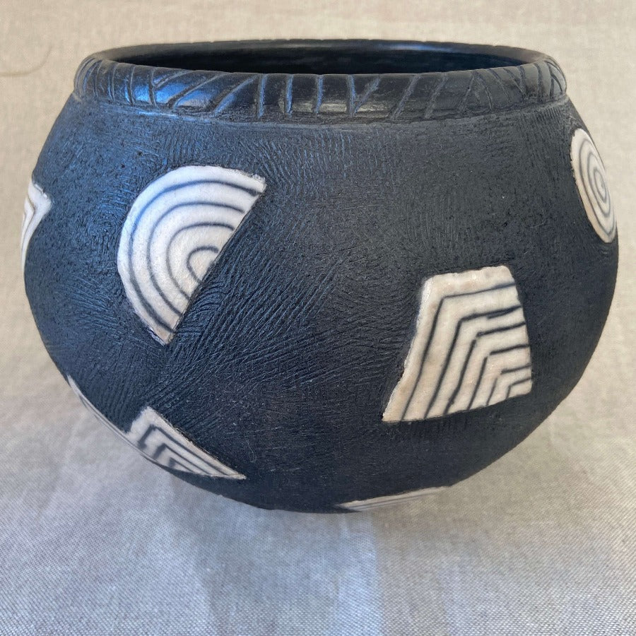 Large Round Black and White Pot by Alan Ball, a black ceramic pot . | Original ceramic sculpture for sale at The Biscuit Factory