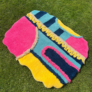 You added <b><u>Lucy Rug</u></b> to your cart.